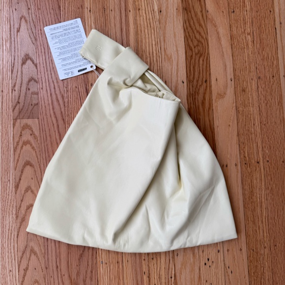 Nanushka butter yellow large clutch - Picture 2 of 4